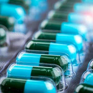 Biomarker-Guided Antibiotic Stewardship in Suspected Ventilator-Associated Pneumonia Biomarker-Guided Antibiotic Stewardship in Suspected Ventilator-Associated Pneumonia