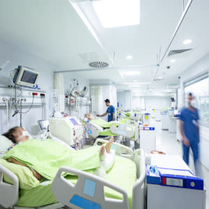 [ICU Management & Practice]: 接受机械通气新冠肺炎患者的预后