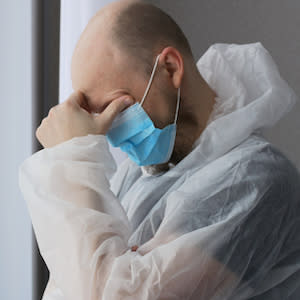 [ICU Management & Practice]: 新冠肺炎对ICU医生健康的影响