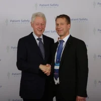 Former U.S. President Bill Clinton with Prof. Kai Zacharowski at the 4th annual World Patient Safety, Science & Technology Summit, January 22-23, 2016