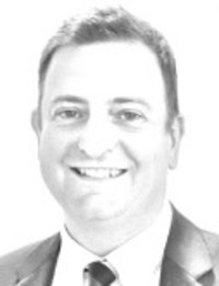 Prof. Michael Reade, MBBS, BSc, MPH, DPhil, DMCC, DIMCRCSEd, PgCertAME, AFRACMA, FCICM