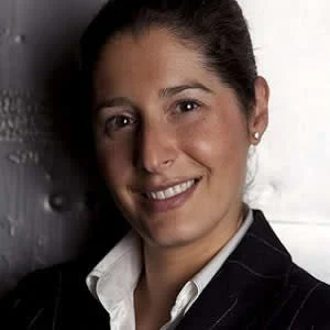 Engaging patients in the redesign of health care services can lead to reduced hospital admissions and more efficient and effective health care, a study led by Dr. Yvonne Bombard suggests.