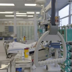 Early vs Late Tracheostomy and Ventilator-Associated Pneumonia