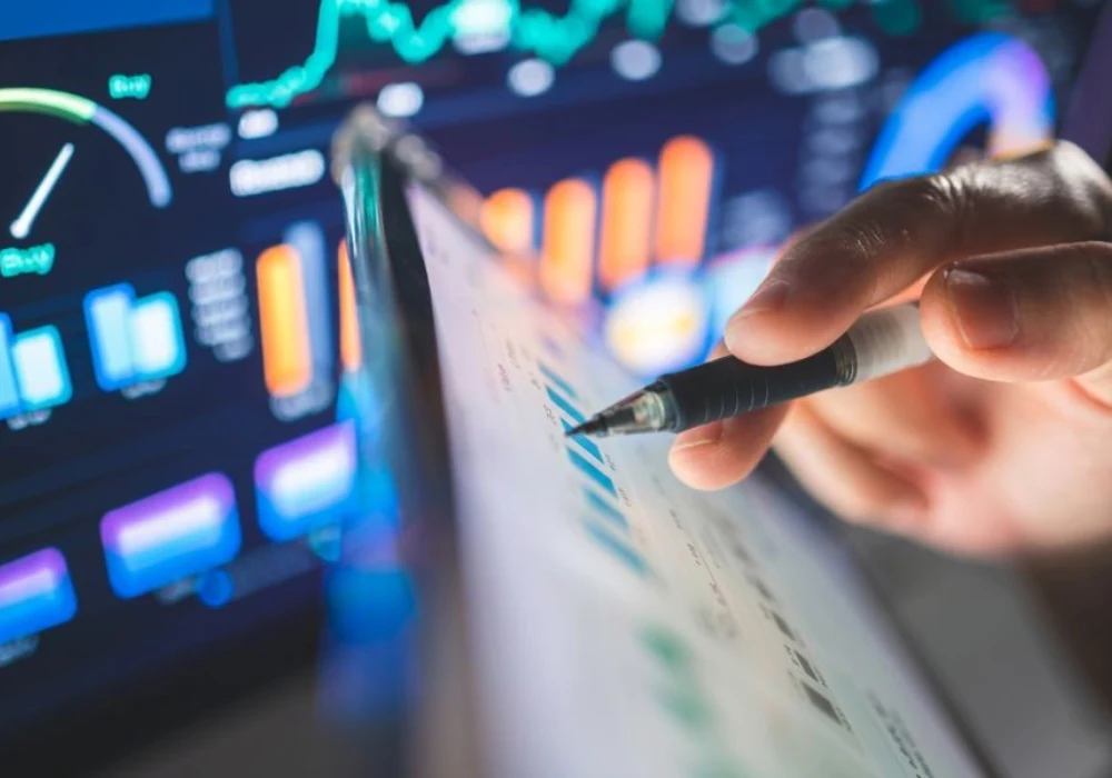 Healthcare data analytics dashboard with performance charts, supporting hospital management, financial reporting and evidence-based decision-making.