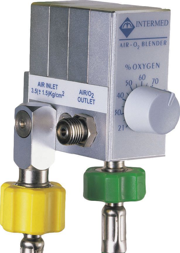 Respiratory gas blender / air / O2 / with dual flow meter tubes BLENDER Intermed Equipamento Médico Hospitalar Ltda. Respiratory gas blender / air / O2 / with dual flow meter tubes BLENDER Intermed Equipamento Médico Hospitalar Ltda.