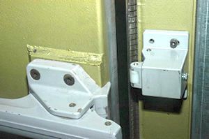 Automatic door / swinging / RF-shielded / for MRI Holland Shielding Systems B.V. Automatic door / swinging / RF-shielded / for MRI Holland Shielding Systems B.V.