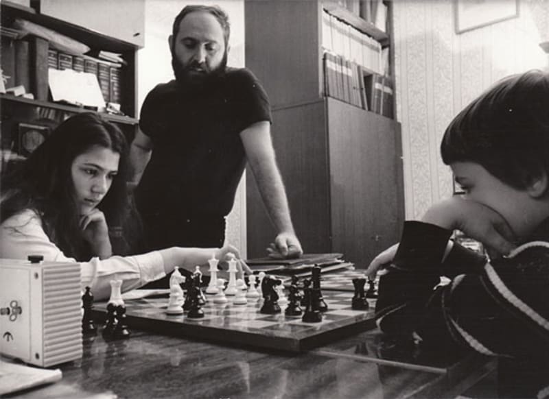 (Image) The Polgár sisters
