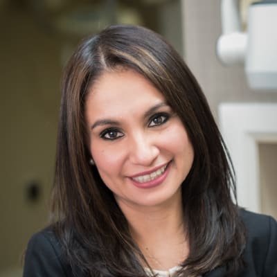 photo of Patricia Flores, DDS