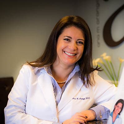 photo of Ana Arango, DDS