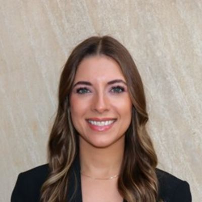 Ashleigh A Schelling, DMD