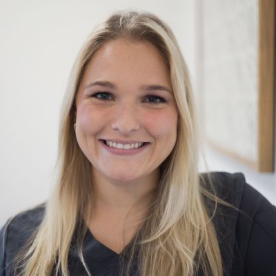 Alexandrea G LeVines, DMD