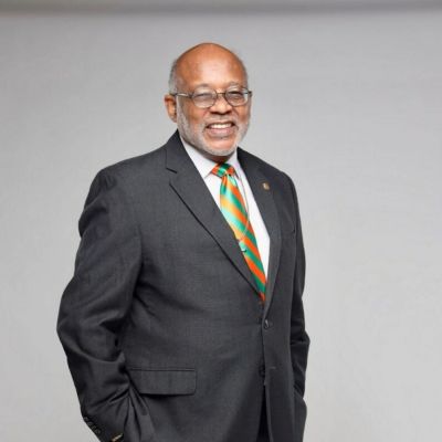 Edward R Scott II, DMD