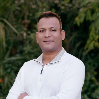 Sunny Desai, DDS