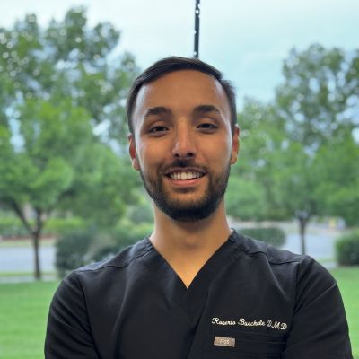 Roberto Selonk Buechele, DMD