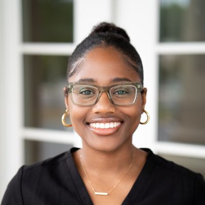 Kianna Bloomfield, DMD