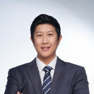 Young J Lee, DMD