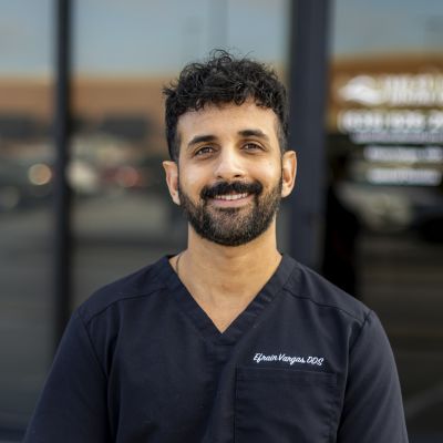 Efrain J Vargas, DDS