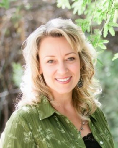Joan L Fox, DDS