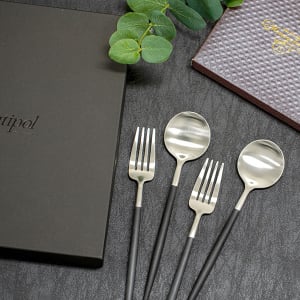 人気のカトラリー「Cutipol（クチポール）」のディナーフォークとスプーンのペアセットが新発売