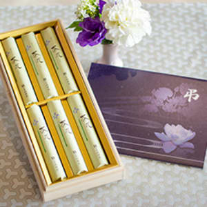 お悔やみ電報 蓮 少煙のお線香（桐箱入り）お供えセット