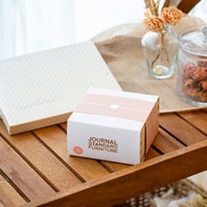 ジャーナルスタンダードファニチャー カタログギフト（桜）＋キラキラHAPPYBOX電報プレシャスホワイト