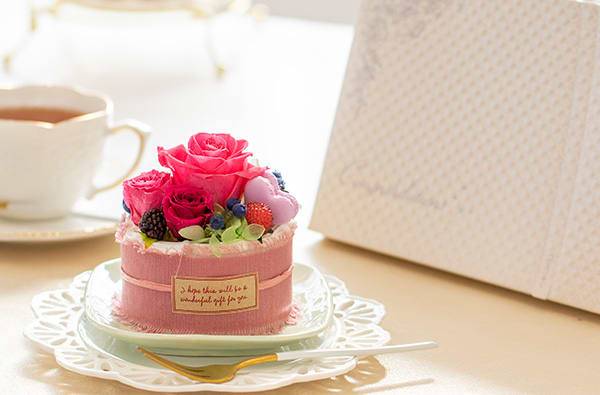 プティガトー（ベリー）＋キラキラHAPPYBOX電報プレシャスホワイト