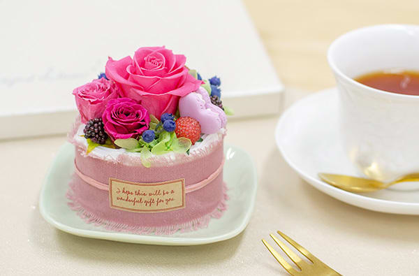 プティガトー（ベリー）＋キラキラHAPPYBOX電報プレシャスホワイト