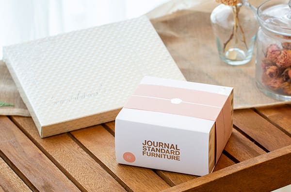 ジャーナルスタンダードファニチャー カタログギフト（桜）＋キラキラHAPPYBOX電報プレシャスホワイト