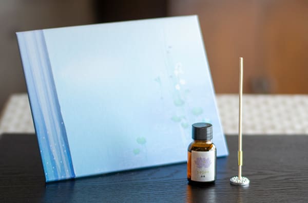 火を使わないお線香「余情」お悔やみ電報 うたかた セット