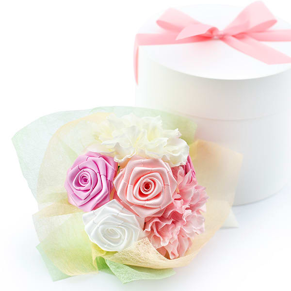 〈RIBBON LOVERS〉リボンローズブーケ(ピンク)＋キラキラHAPPYBOX電報プレシャスホワイト