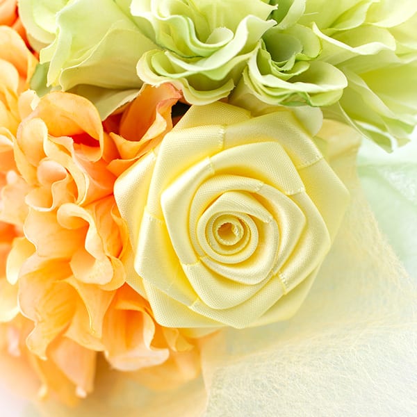 〈RIBBON LOVERS〉リボンローズブーケ(オレンジ)＋キラキラHAPPYBOX電報プレシャスホワイト