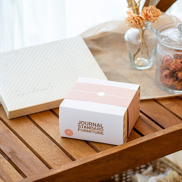ジャーナルスタンダードファニチャー カタログギフト（桜）＋キラキラHAPPYBOX電報プレシャスホワイト