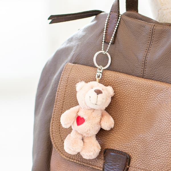 NICI（ニキ）ラブベア ぬいぐるみキーリング ポポ（10cm）＋ドキドキHAPPYBOX電報