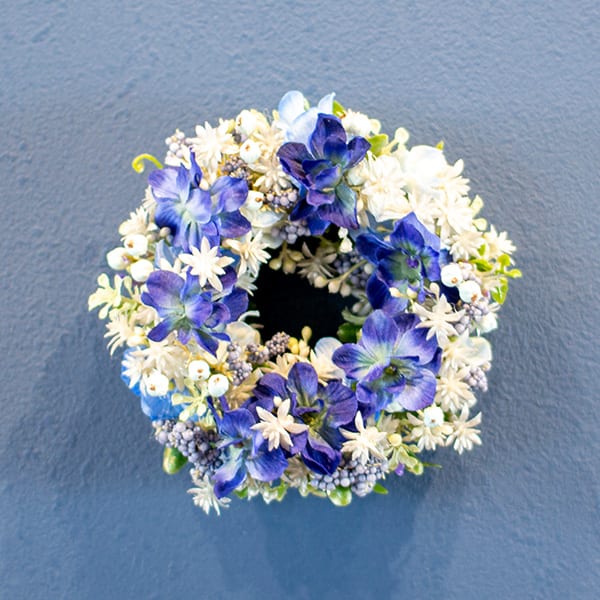 アートフラワー フラワーリースボックス（ラベンダー）＋キラキラHAPPYBOX電報プレシャスホワイト