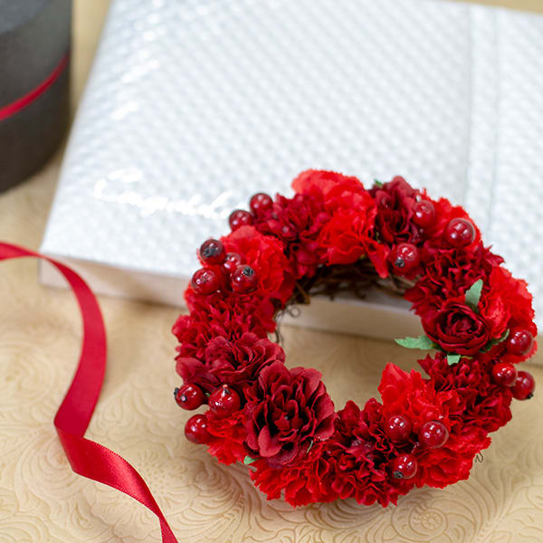 アートフラワー フラワーリースボックス（レッド）＋キラキラHAPPYBOX電報プレシャスホワイト