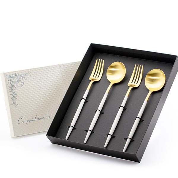 クチポール GOA ホワイトゴールド（ディナーフォーク／スプーン）ペアセット＋キラキラHAPPYBOX電報PW