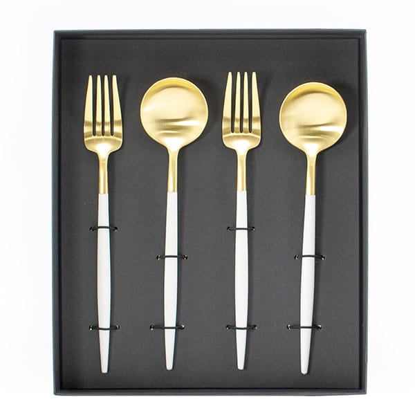 クチポール GOA ホワイトゴールド（ディナーフォーク／スプーン）ペアセット＋キラキラHAPPYBOX電報PW