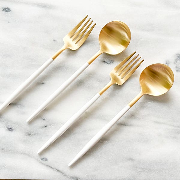 クチポール GOA ホワイトゴールド（ディナーフォーク／スプーン）ペアセット＋キラキラHAPPYBOX電報PW