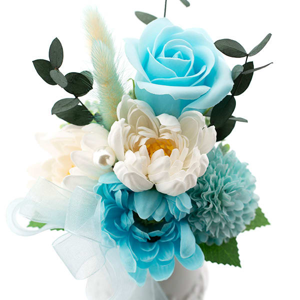 お悔やみ電報 追悼 ソープフラワー供花アレンジ（ライトブルー）