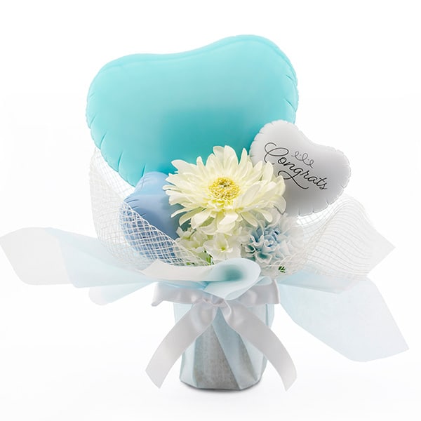 ハート電報バルーンアレンジ ベビーブルー（ガーベラ）