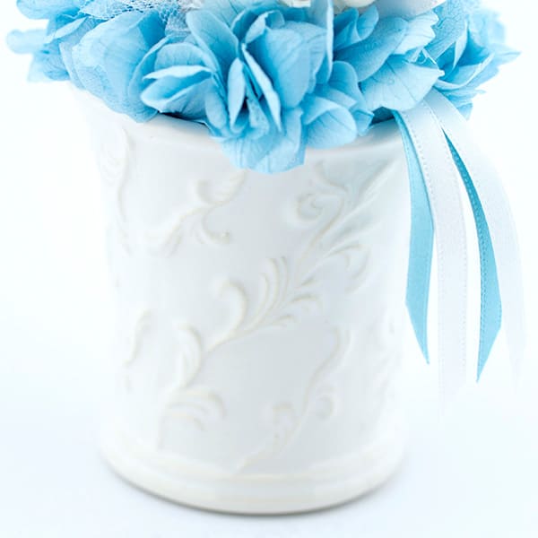 サムシングブルーをイメージしたプリザーブドフラワー「サムシングブルー」