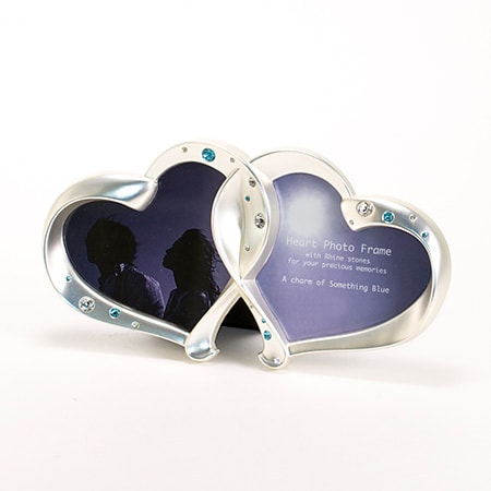 ふたつのハートがクロスするフォトフレームです