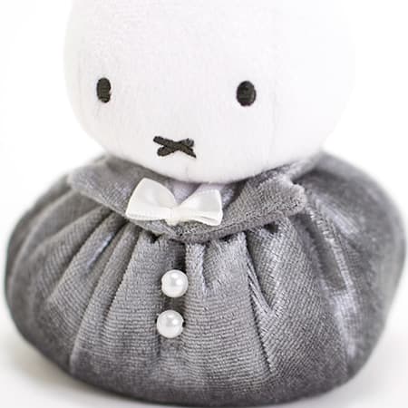 コロンとした姿がかわいらしい