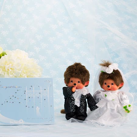 タキシード姿も決まっています