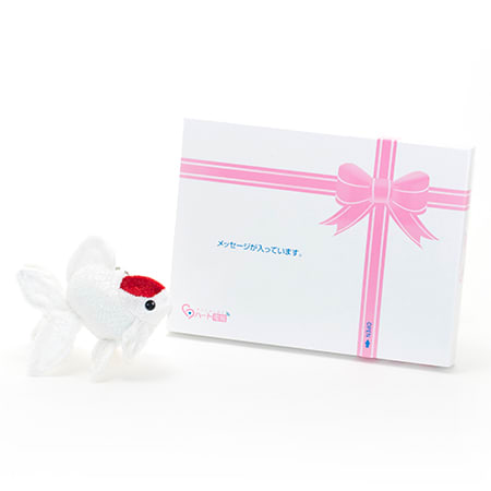 頭の赤が印象的です