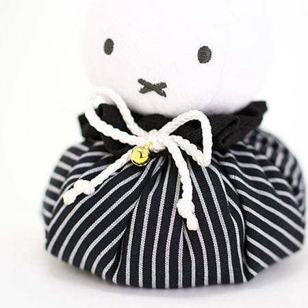 コロンとした姿がかわいらしい