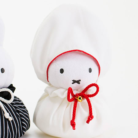 コロンとした姿がかわいらしい