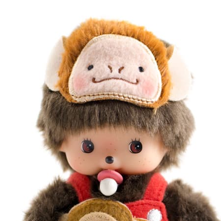 おさるさんのお面をあたまにつけて