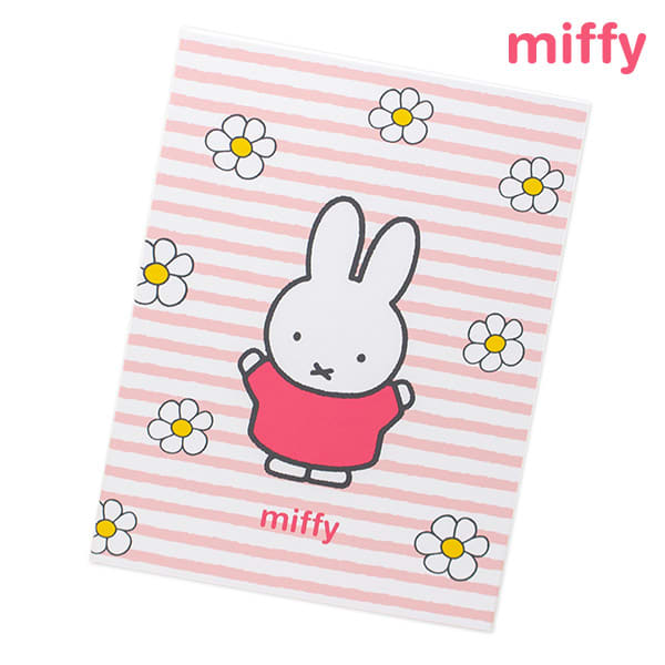 お花に囲まれたミッフィー