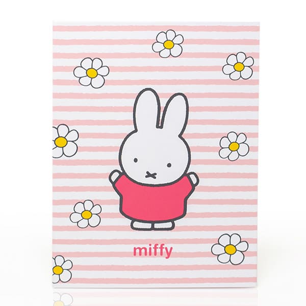 お花に囲まれたミッフィー